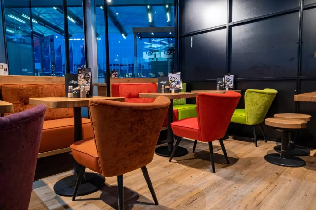 Bäckerei Huck Frankfurt Flughafen - Sitzbereich