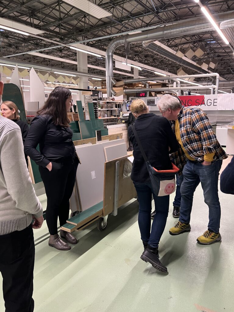 AOK und kplus Besuch - Platten und Werkstoffe