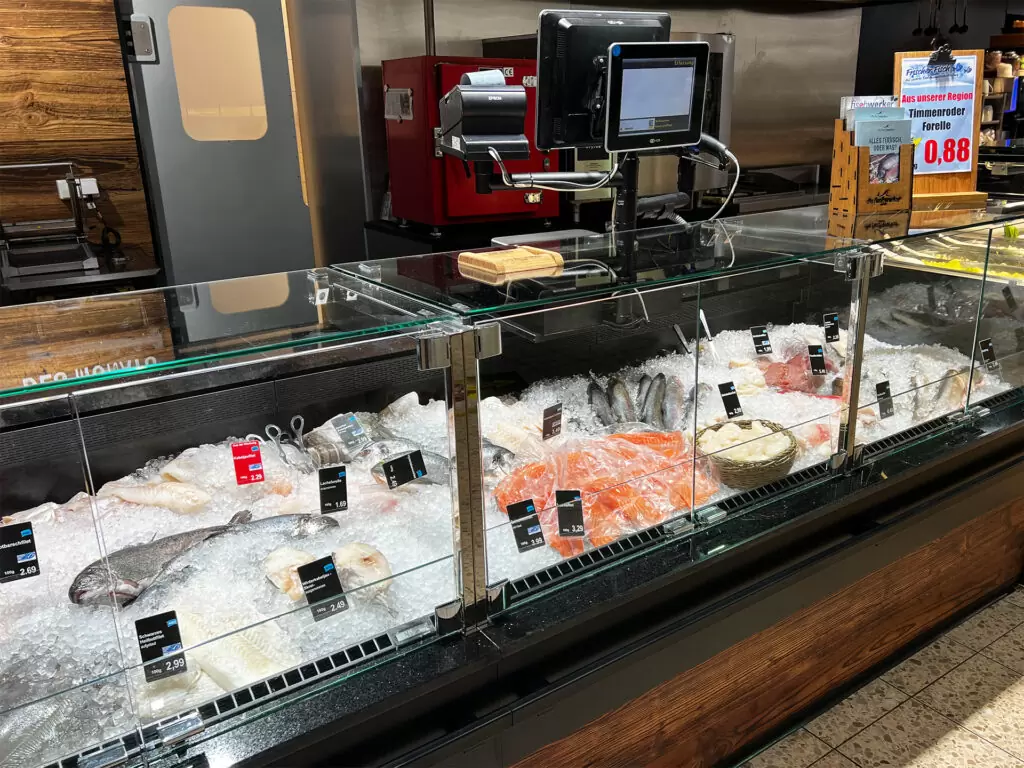 Ladenbau Hunold-E-Center-Grunert Aschersleben-Fisch2