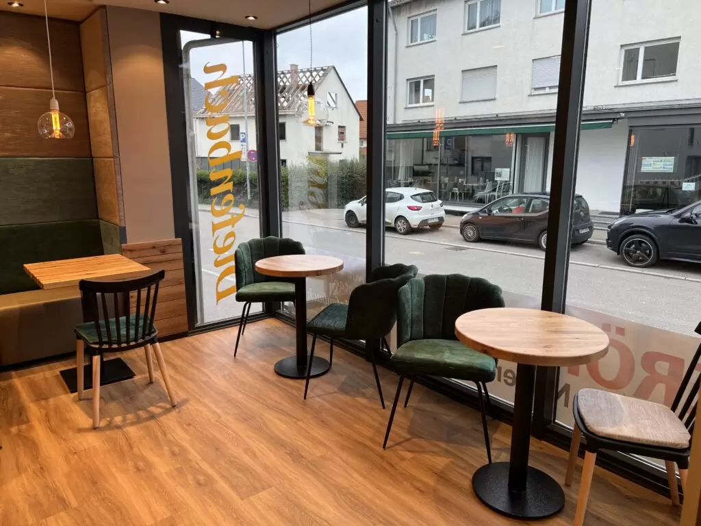 Bäckerei Diefenbach Tische Stühle