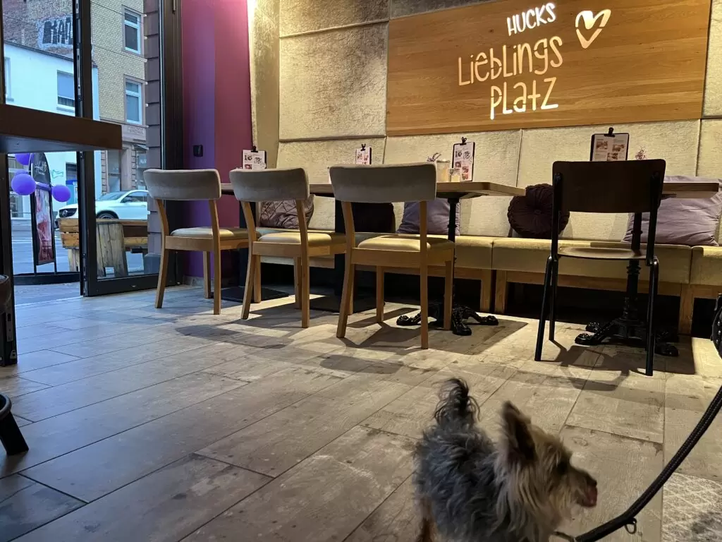 Huck Schweizer Str. Sitzbereich