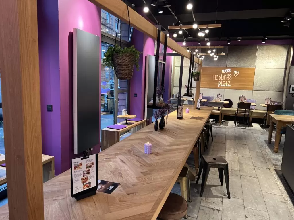 Bäckereieinrichtung mit Sitzbereich