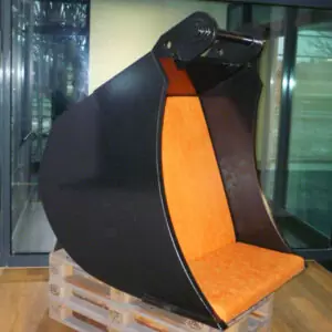 Sitz in Baggerschaufel