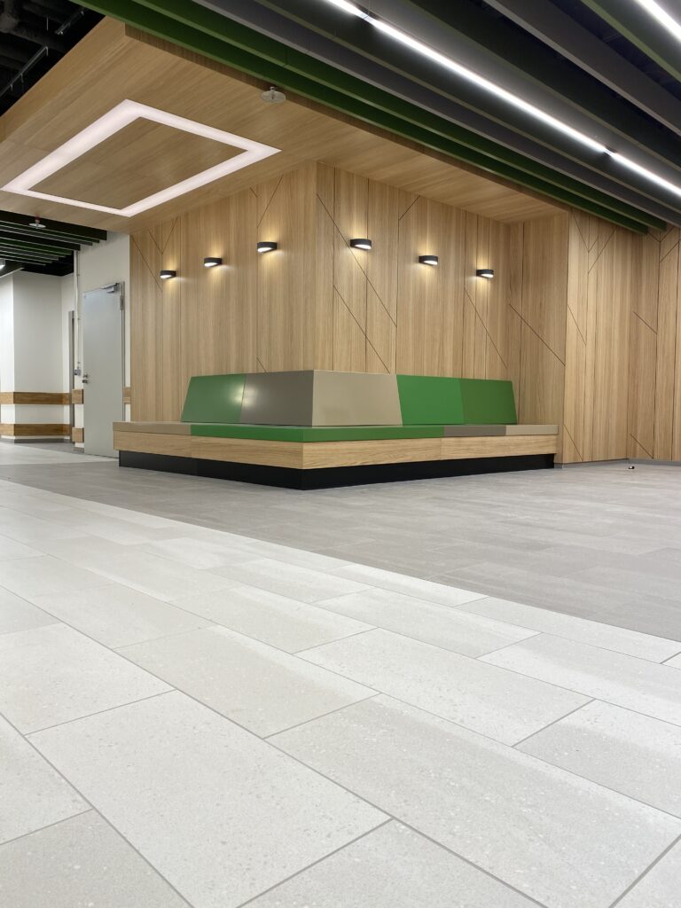 Wandverkleidung im Hürth Park