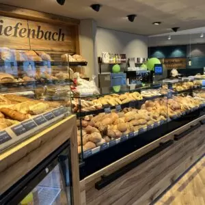 Thekenbereich Bäckereieinrichtung