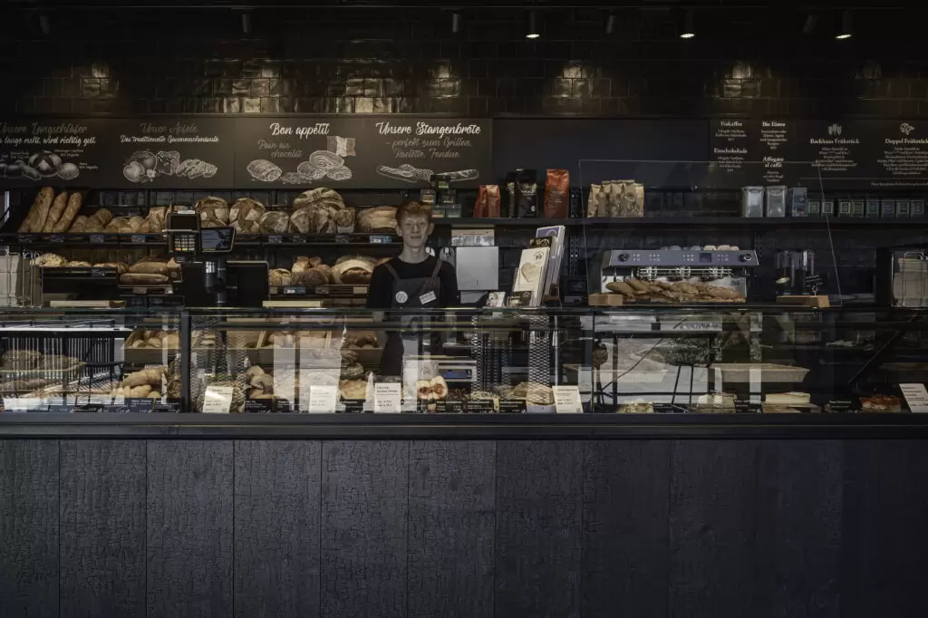 Bäckereitheke Holzoptik