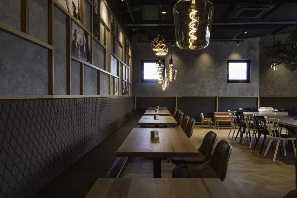 Ladeneinrichtung für Bäckereien Sitzbereich